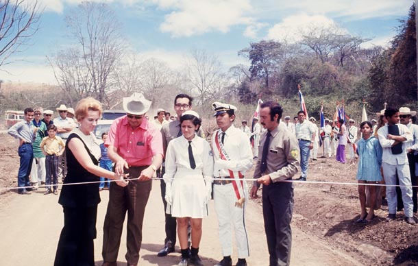 President Daniel Oduber and Fist Lady Dona Marjorie cut the ribbon to inaugurate Santa Rosa National Park 